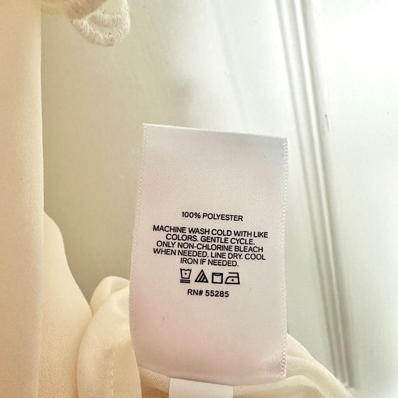 Express Ruffle Top - Picture 3 of 4